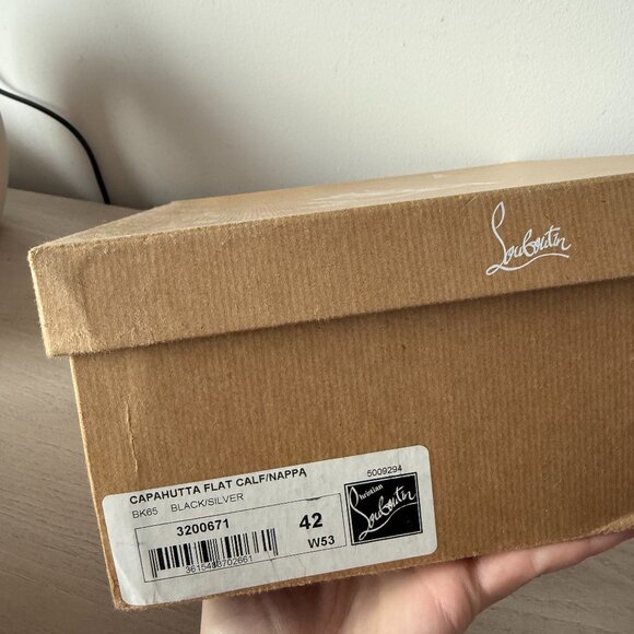 NWT Christian Louboutin Capahutta Chelsea Boots Black Calf Leather Silver Spikes - Picture 3 of 11